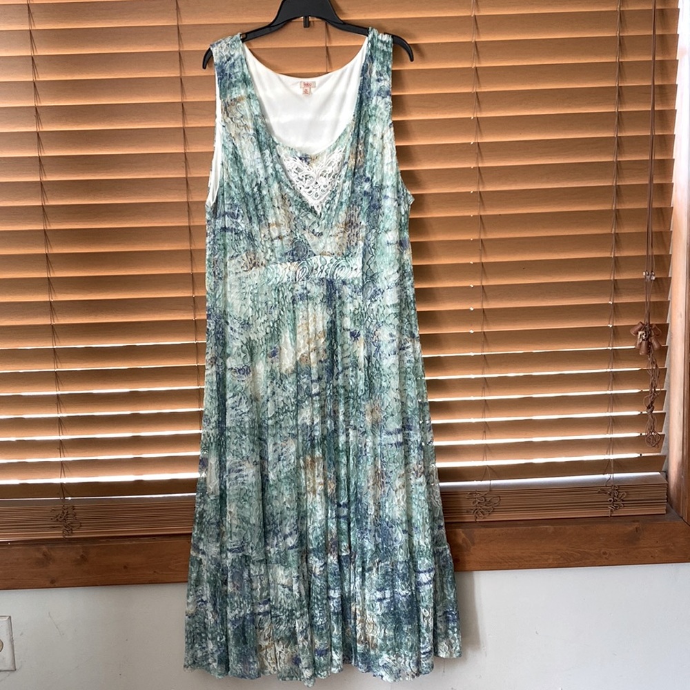 REBA sleeveless Dress!